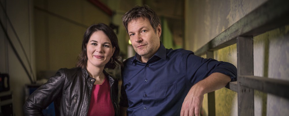 Die Grünen und das Grundgesetz – Viele Widersprüche in sich.